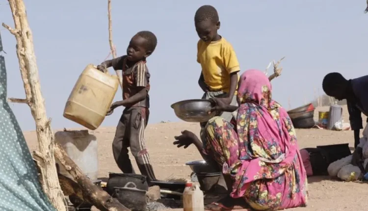 مواطنين في الفاشر